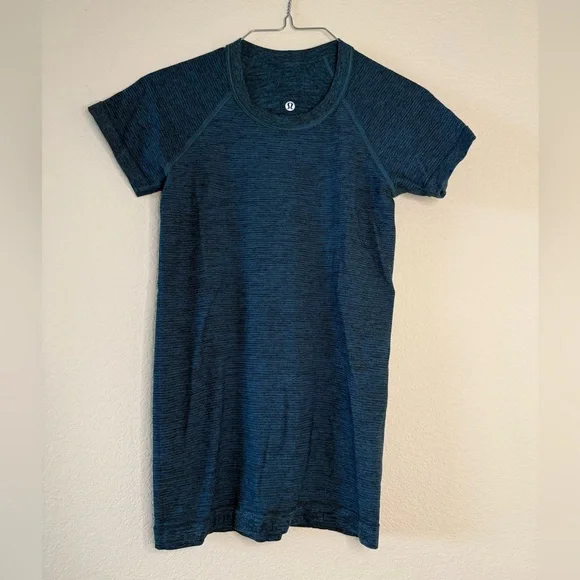 Lululemon Women’s Swiftly Tech S/S tee bundle sz S - Picture 3 of 4